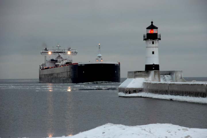 Indiana Harbor arriving at Duluth