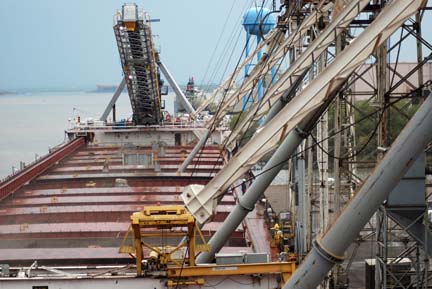 loading grain at Superior