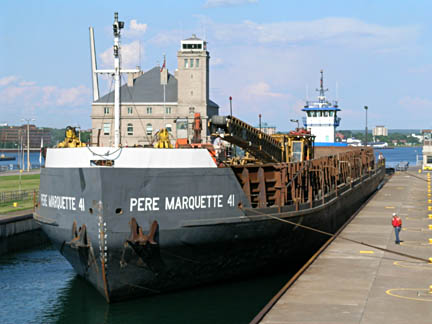 Barge Pere Marquette 41