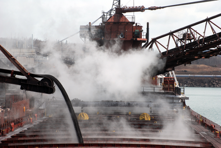 Oberstar loading at Silver Bay