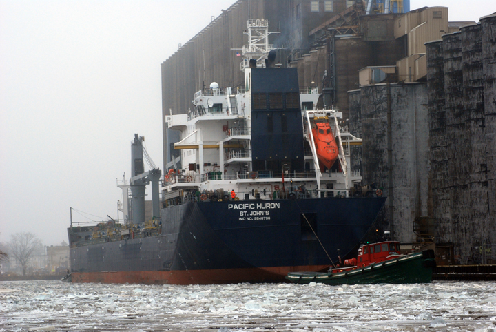 tug Arkansas