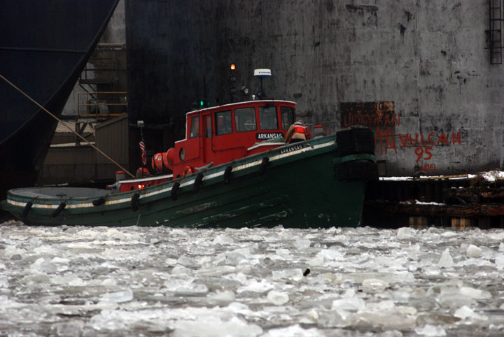 tug Arkansas