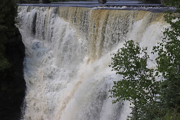 Kakabeka Falls