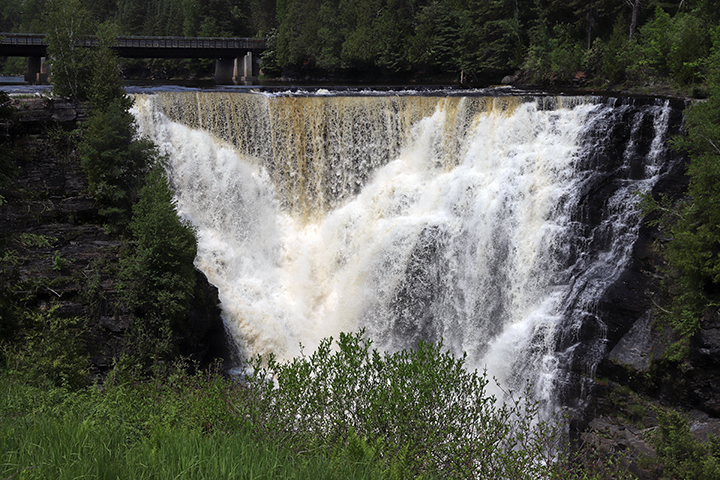 Kakabeka Falls